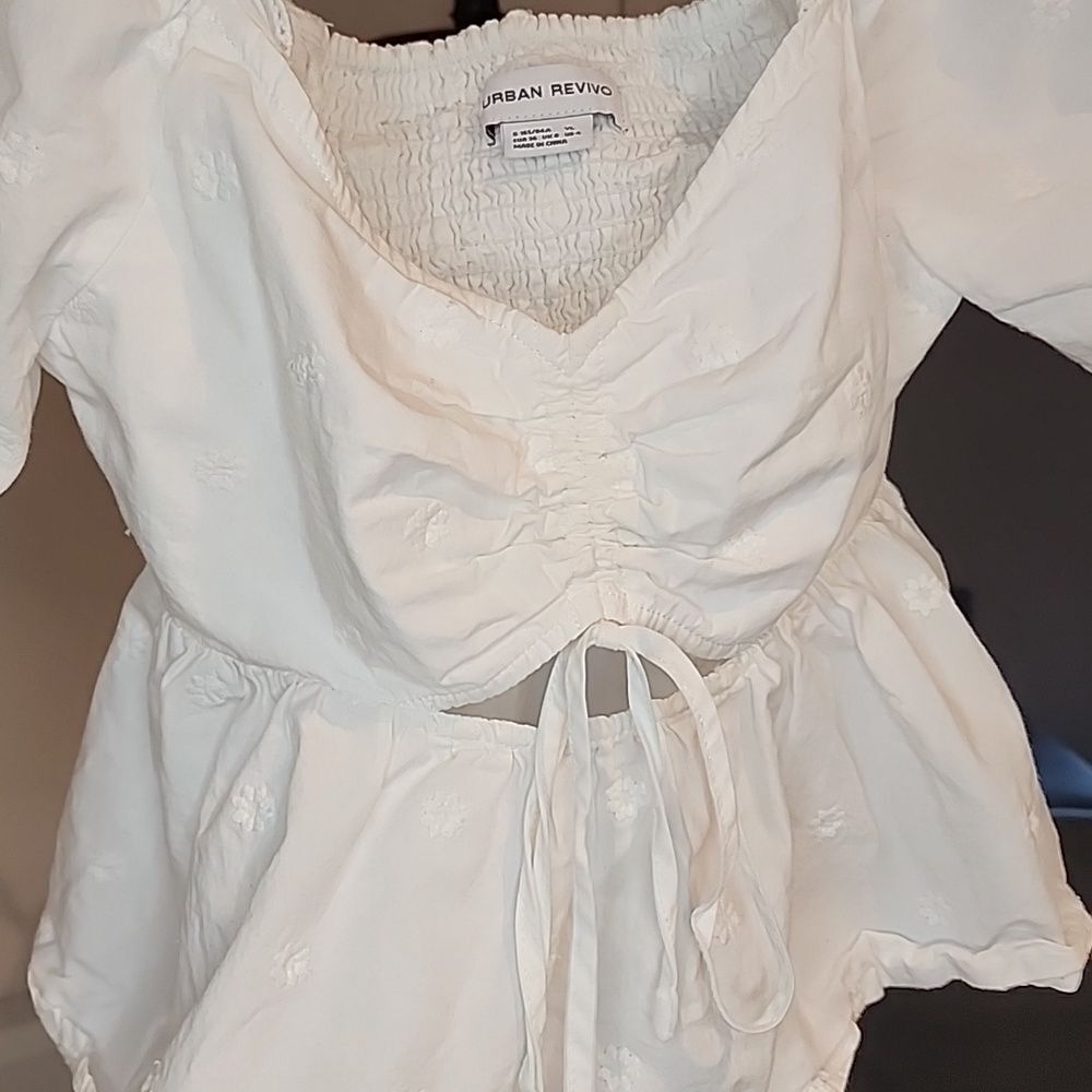 Urban Revivo Cotton Puff Sleeve Rouche Stretch Lace Trim Flare Hem Blouse size 4